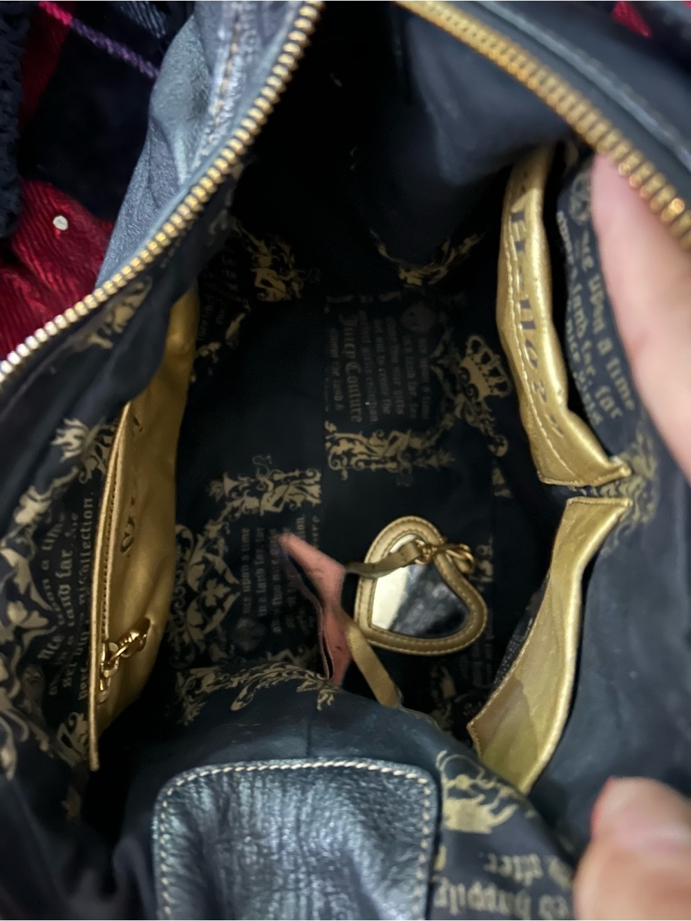 Juicy Couture Black Leather Shoulder Bag with Gold Hardware Charm - Picture 4 of 5